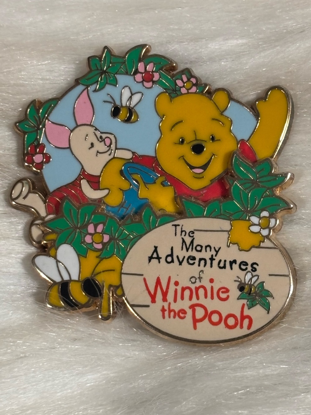 Disney Pin The Many Adventures of Winnie the Pooh and Piglet Flowers